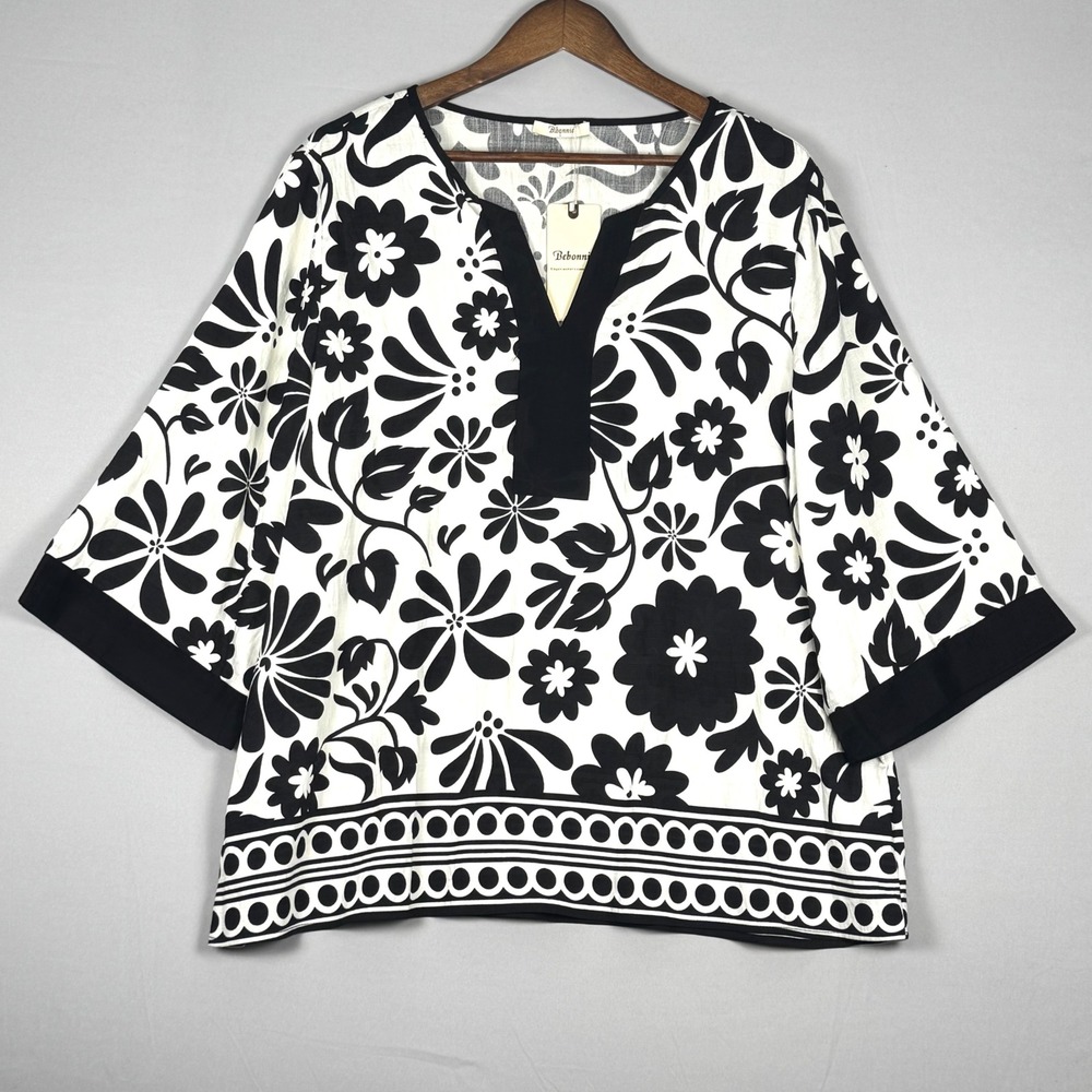 Bebonnie Tunic Top Women Large Black White Floral NWT Split Neck 3/4 Sleeve